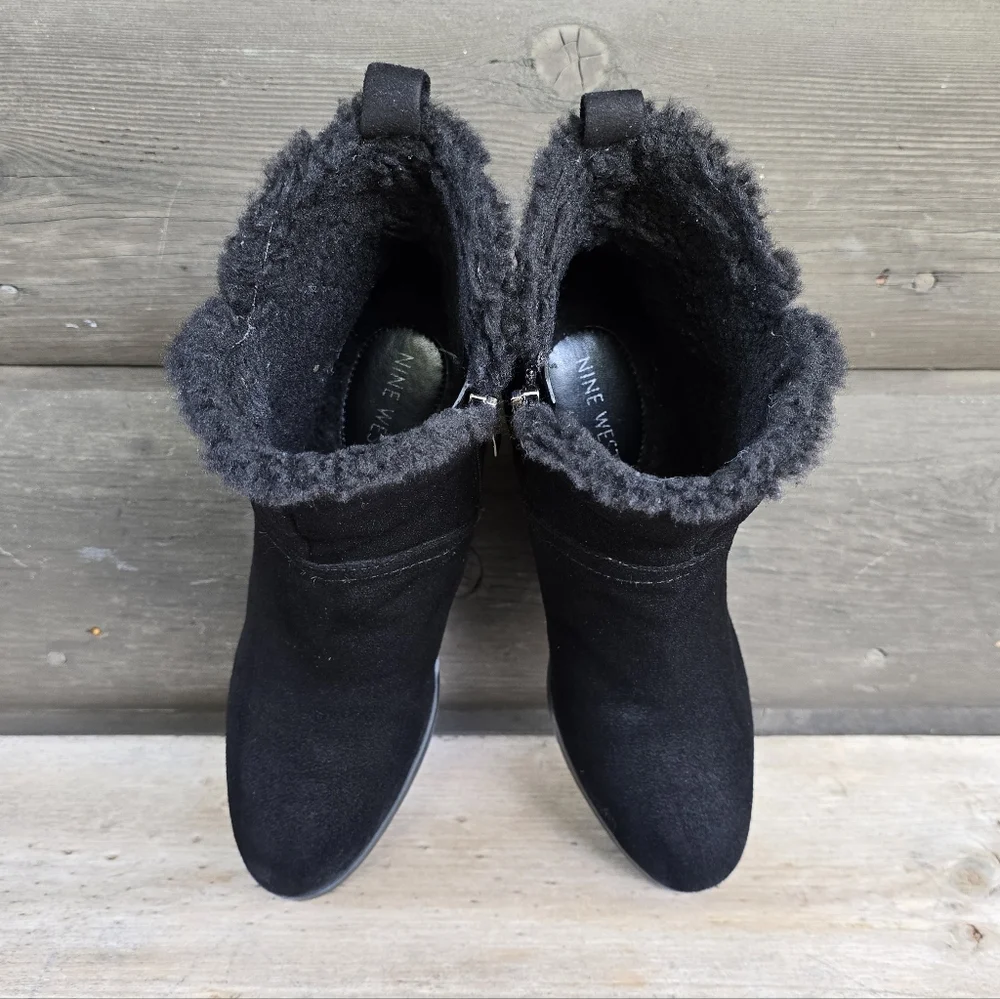 Nine West Camina Y2K Boho Minimalist Faux Fur Trim Wedge Comfort Bootie 7.5M